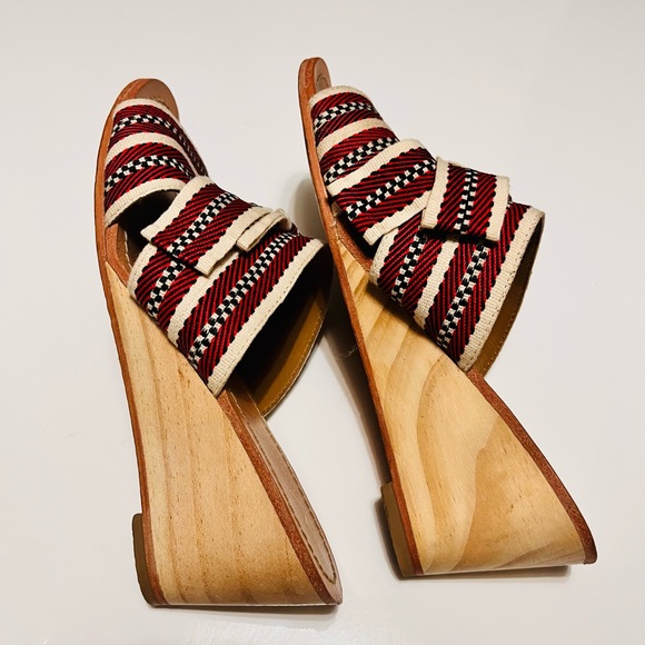 Anthropologie Sandals in Chic Boho printed front fabric strap and bow - Picture 7 of 9